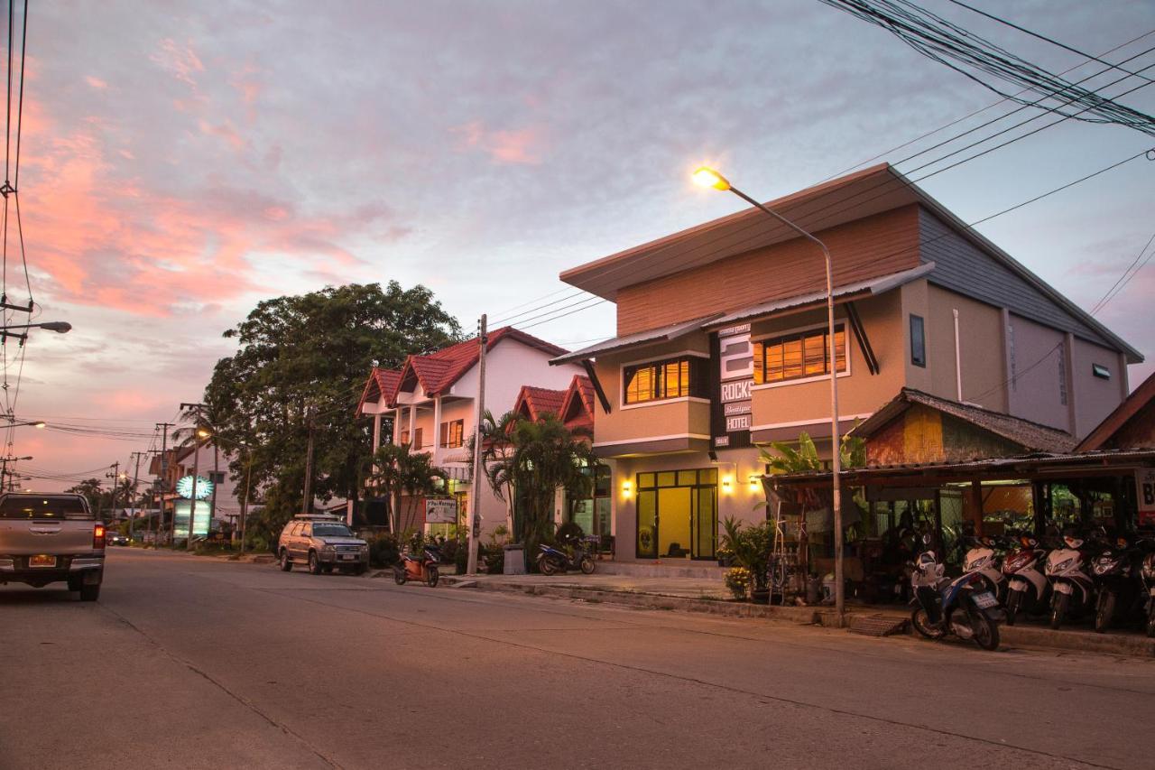 2 Rocks Boutique Hostel บ้านใต้ ภายนอก รูปภาพ